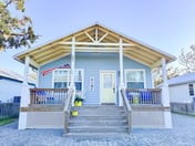 The Salty Anchor · Intracoastal Retreat · Kayaks, Golf Cart & Fire Pit · 8-Min Beach Walk