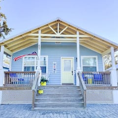 The Salty Anchor · Intracoastal Retreat · Kayaks, Golf Cart & Fire Pit · 8-Min Beach Walk